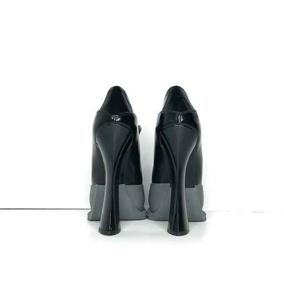 Prada AW2012 Runway Moira Rose Maryjane Rubber Cap Toe Heeled Pumps 38.5 - Picture 4 of 9
